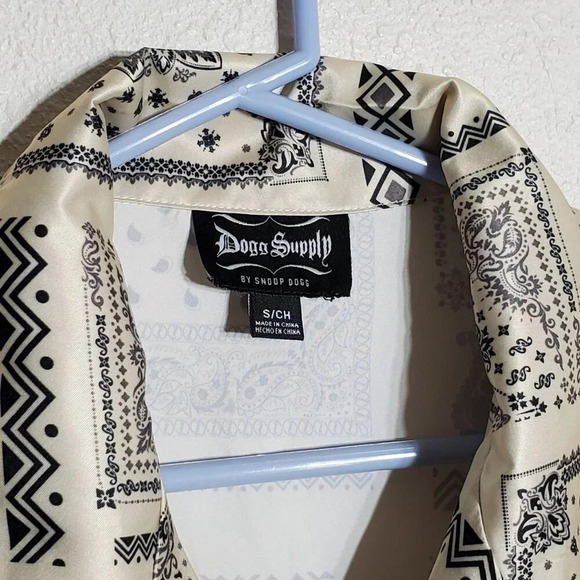 DOGG SUPPLY by SNOOP DOGG, Poly Satin Men's Pajama Lounge Shirt. Size Small - Picture 4 of 8